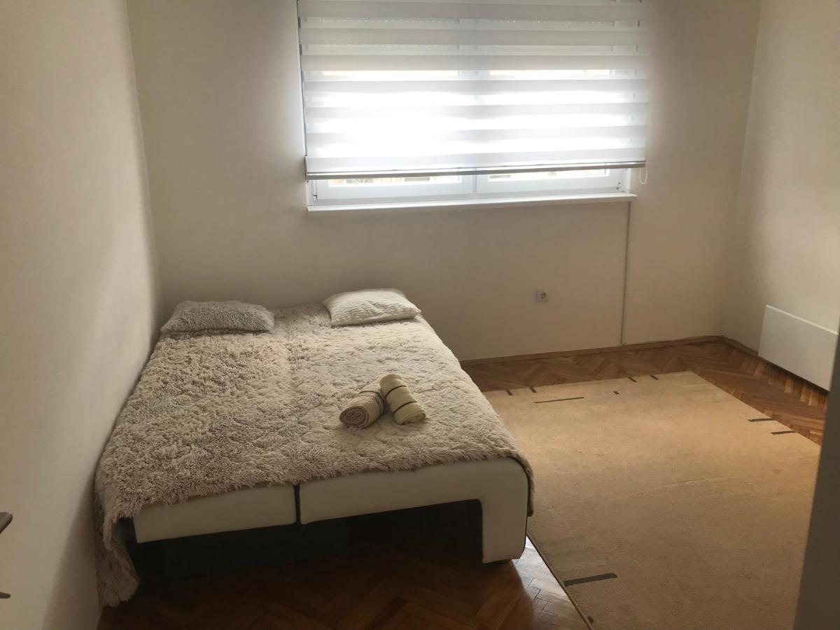 Apartman Bazar سميديريفو المظهر الخارجي الصورة